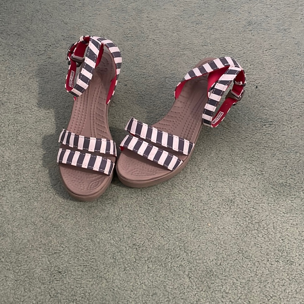 Crock platform shoes red white and blue